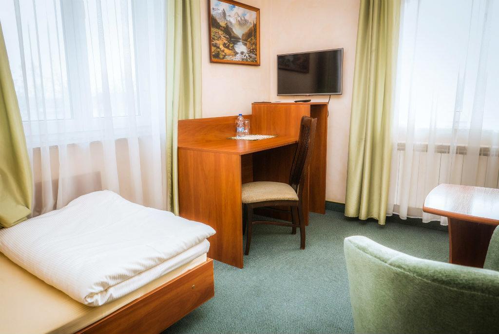 Alabastro Bed and Breakfast Tomaszów Mazowiecki Buitenkant foto